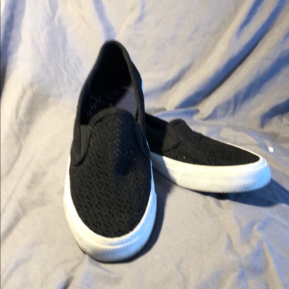 Sperry slip on sneakers size 6
